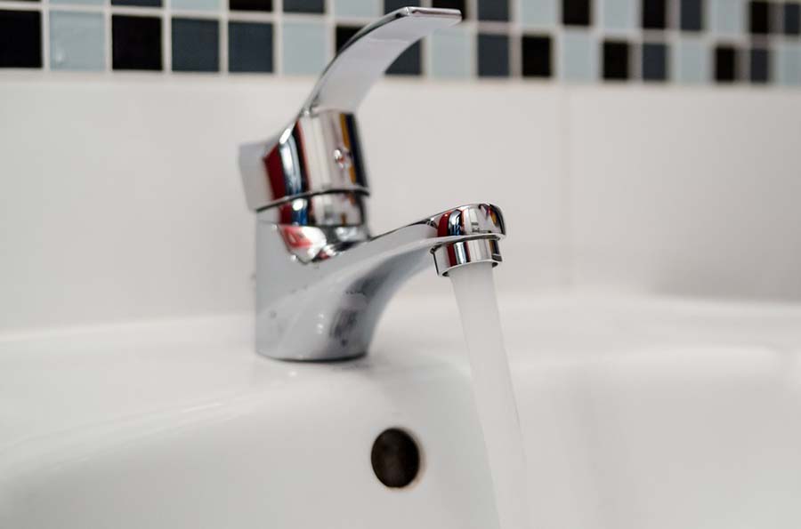 cheap plumber mawson lakes